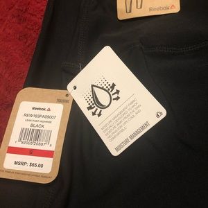 Reebok Pants & Jumpsuits - Reebok straight high rise leggings Reebok Pants & Jumpsuits - Reebok straight high rise leggings